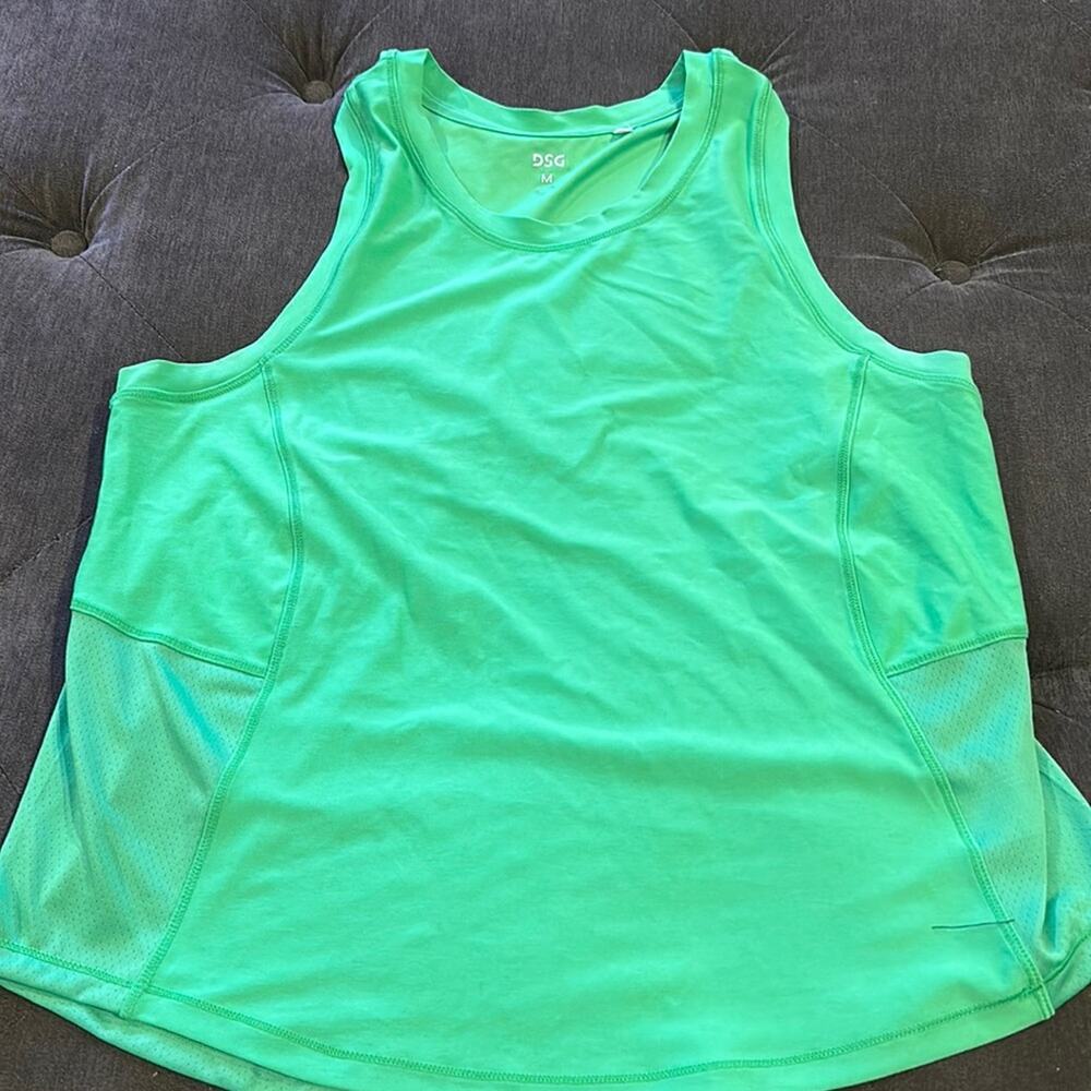 Dsg work out tank size medium